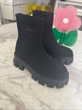 Black Stretch-Knit platform lug Sole Ankle Boots 35 NEW NO BOX